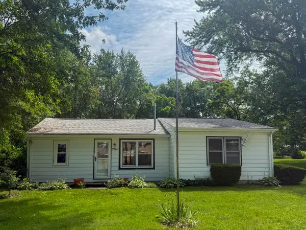 52411 Lakeview Drive, Dowagiac, MI 49047