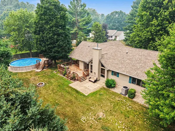 68340 Riverview Drive, SouthHaven, MI 49090
