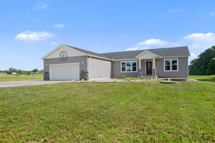 3170 Pine Lake Street, Niles, MI 49120 - #2