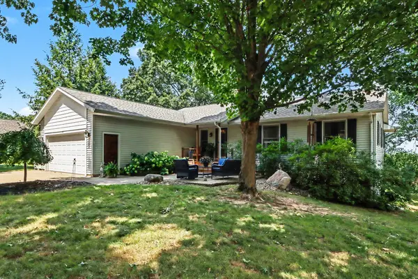 971 Niagara Drive, Lawton, MI 49065