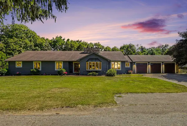 2390 Sycamore Path, StJoseph, MI 49085