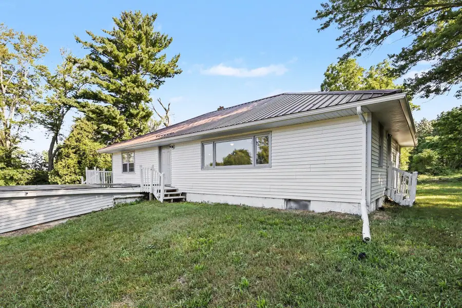 1582 Bakertown Road, Buchanan, MI 49107 - #3