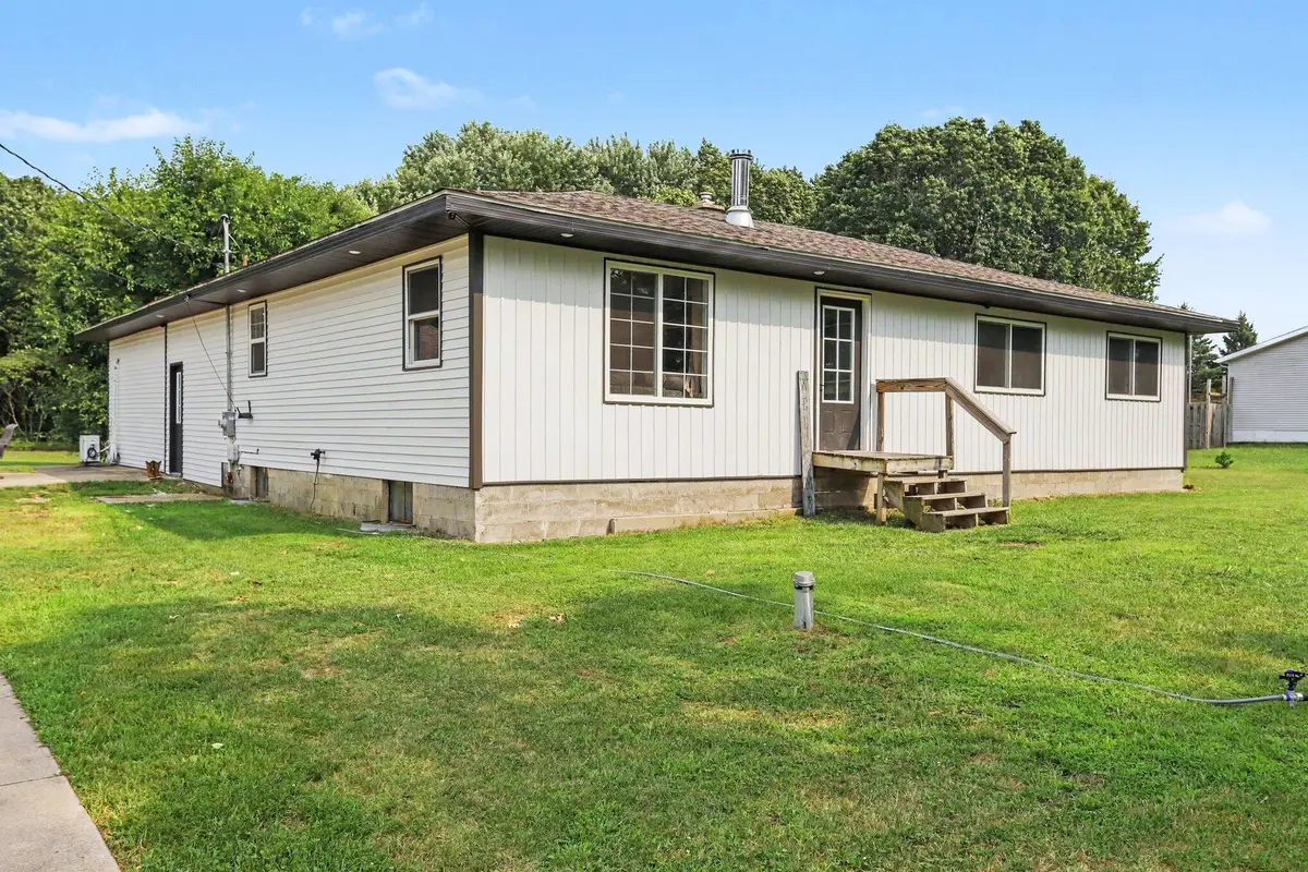 67821 29th Street, Lawton, MI 49065 - #1