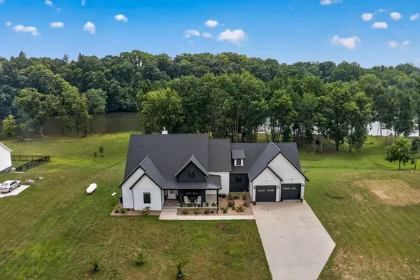 14275 Deer Path, Buchanan, MI 49107
