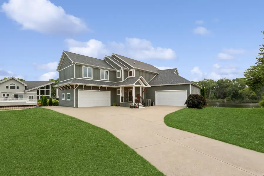 2545 Bay Pointe Drive, Saint Joseph, MI 49085 - #2