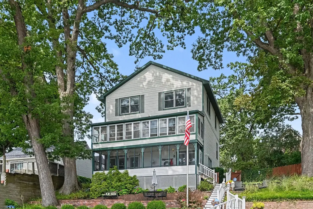 77 Park Avenue, South Haven, MI 49090 - #1