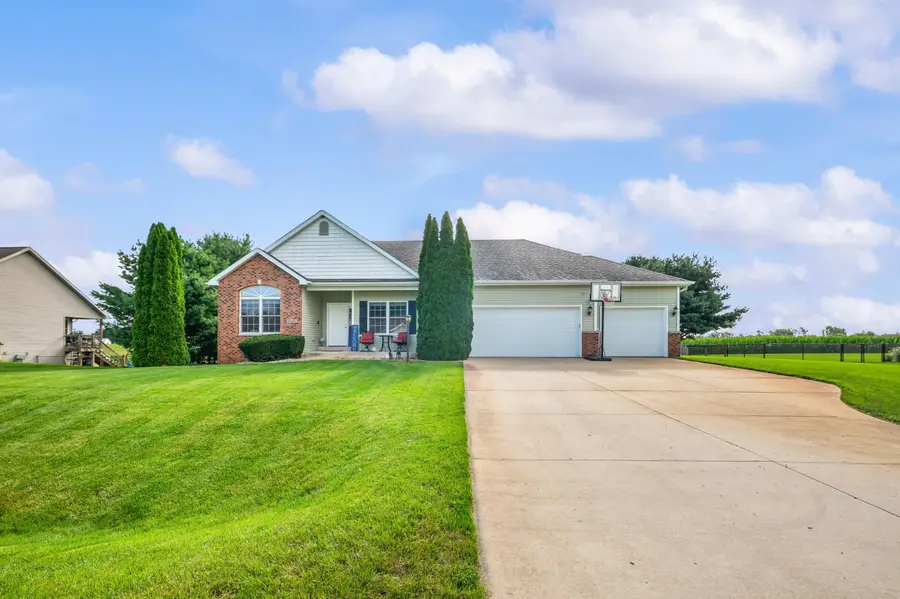69265 Sundance Drive, Edwardsburg, MI 49112 - #3