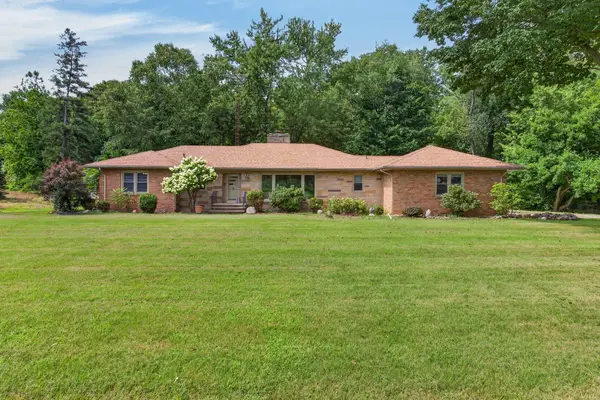 3712 S Pipestone Road, Sodus, MI 49126
