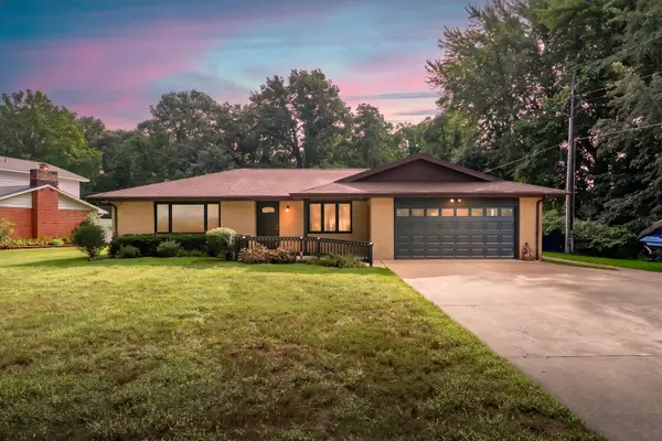 5095 W Donna Drive, Stevensville, MI 49127