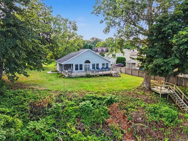 8 N Shore Drive, SouthHaven, MI 49090