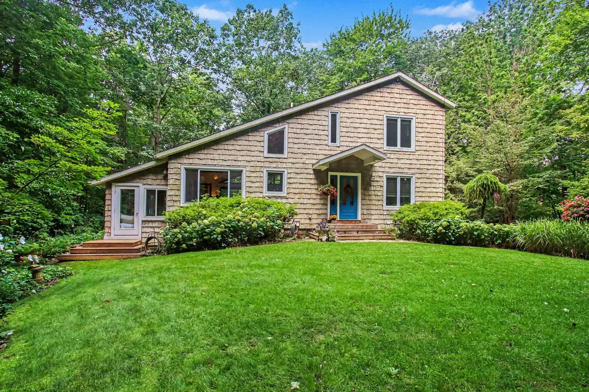 1735 N Darling Lane, Fennville, MI 49408 - #1