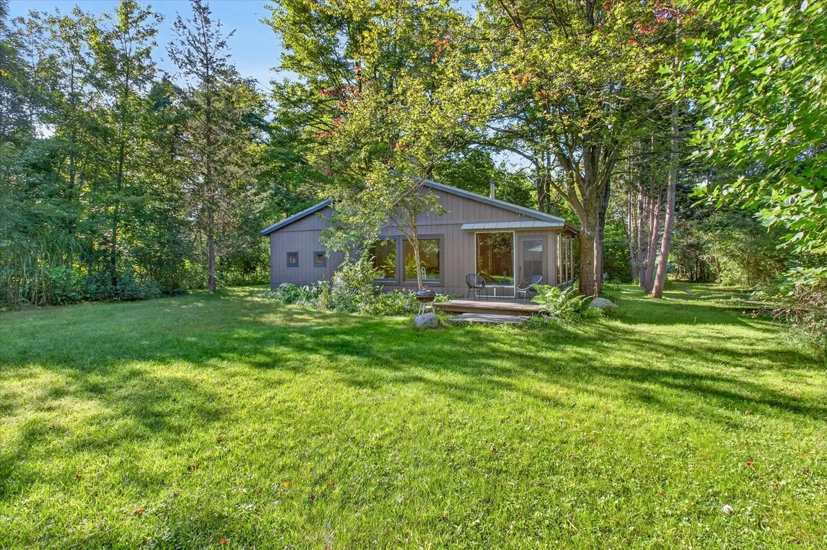 7841 W East Road, Three Oaks, MI 49128 - #1