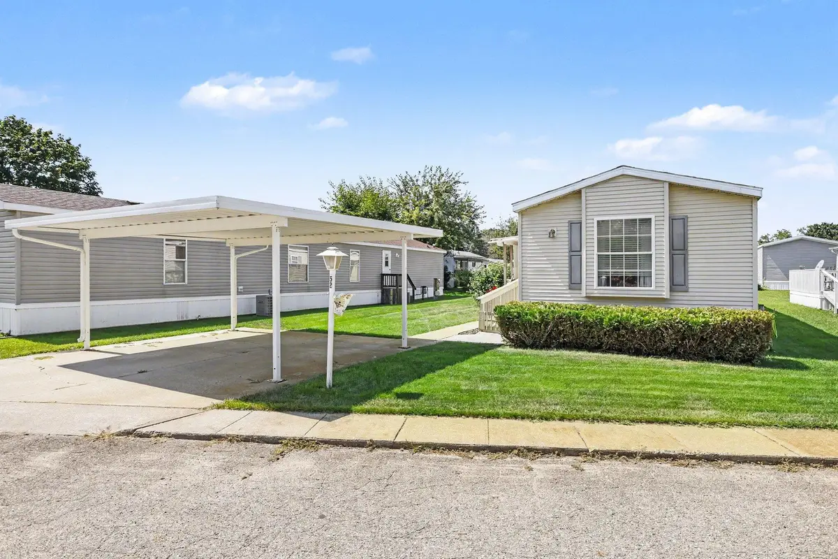 69205 Garver Lake Road Unit: 52, Edwardsburg, MI 49112 - #1