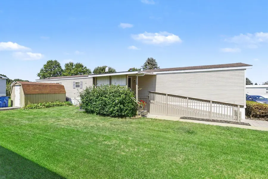 69205 Garver Lake Road Unit: 52, Edwardsburg, MI 49112 - #3