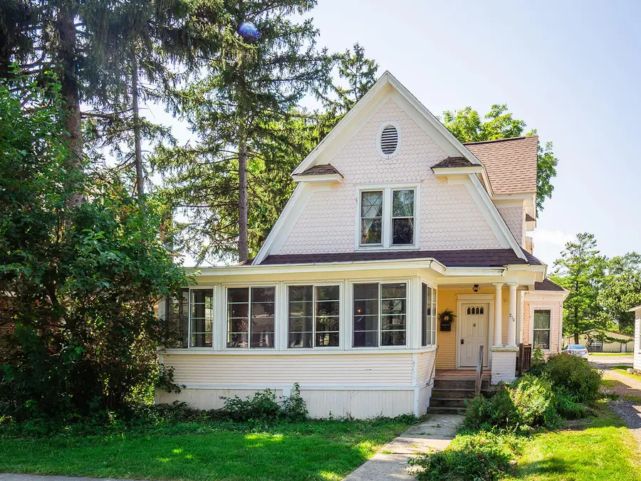 210 S Elm Street, Three Oaks, MI 49128 - #2