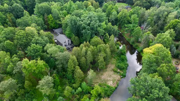 5797 S Woods Road, Branch, MI 49402