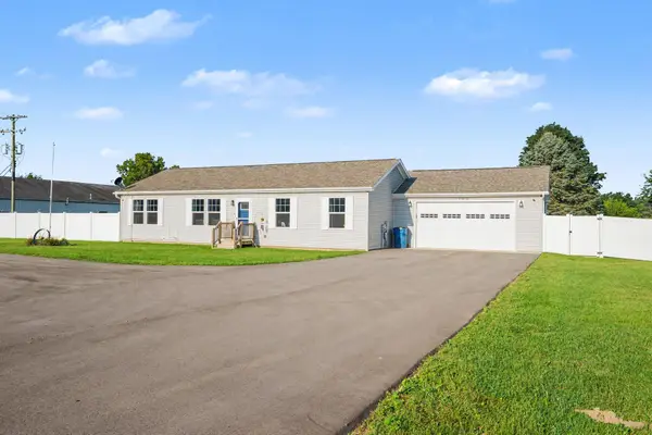 58062 Park Place, Dowagiac, MI 49047
