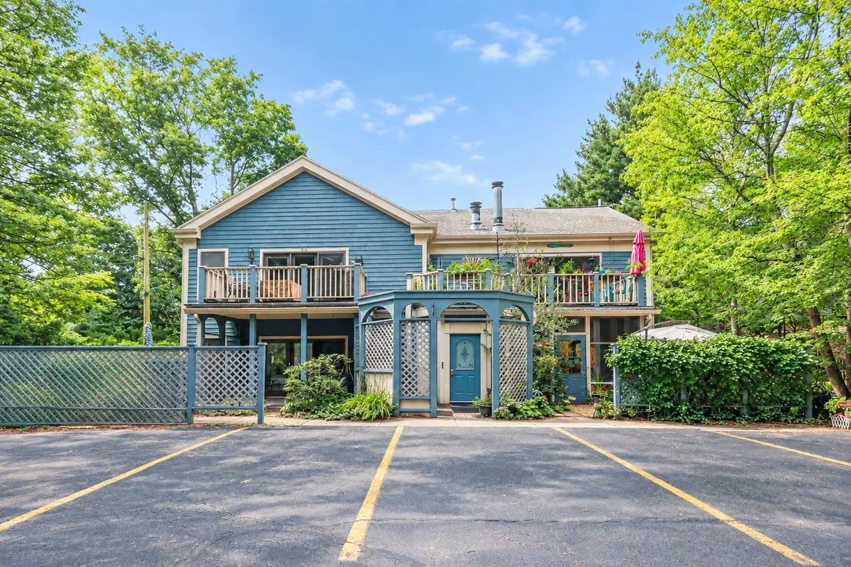 800 North Shore Drive Building: A Unit: 2, South Haven, MI 49090 - #1