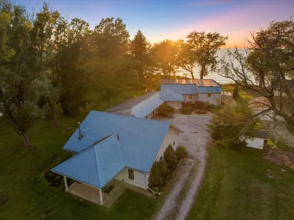 3960 Evergreen Lane, BentonHarbor, MI 49022