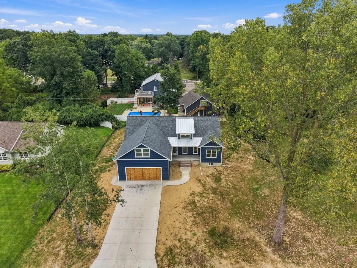 1677 Park Drive, Benton, MI 49022 - #1