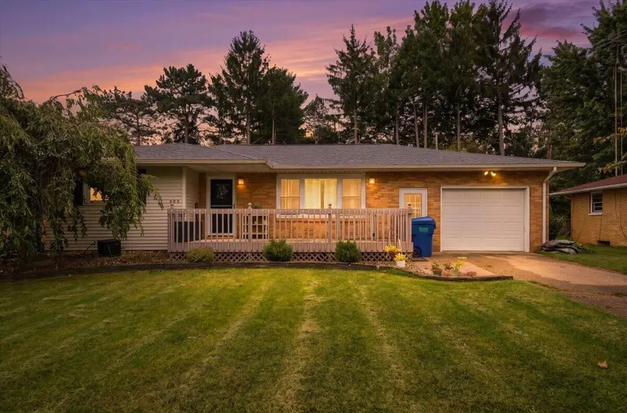 408 Waverly Drive, Fair Plain, MI 49022 - #2