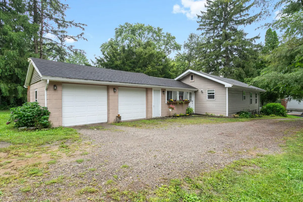 1915 M 51, Niles, MI 49120 - #1