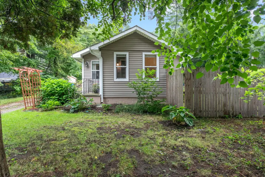 1915 M 51, Niles, MI 49120 - #2