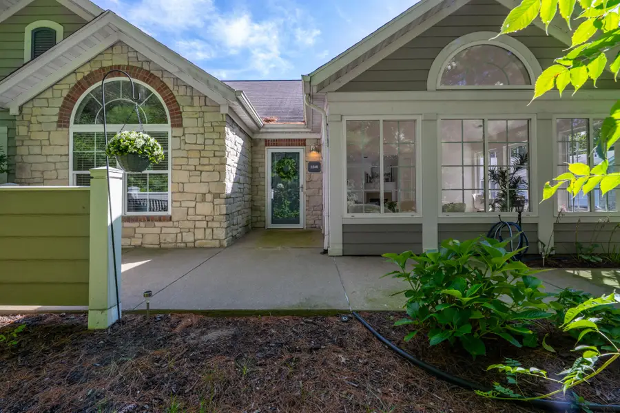 2848 Villa Lane, Sodus, MI 49022 - #2