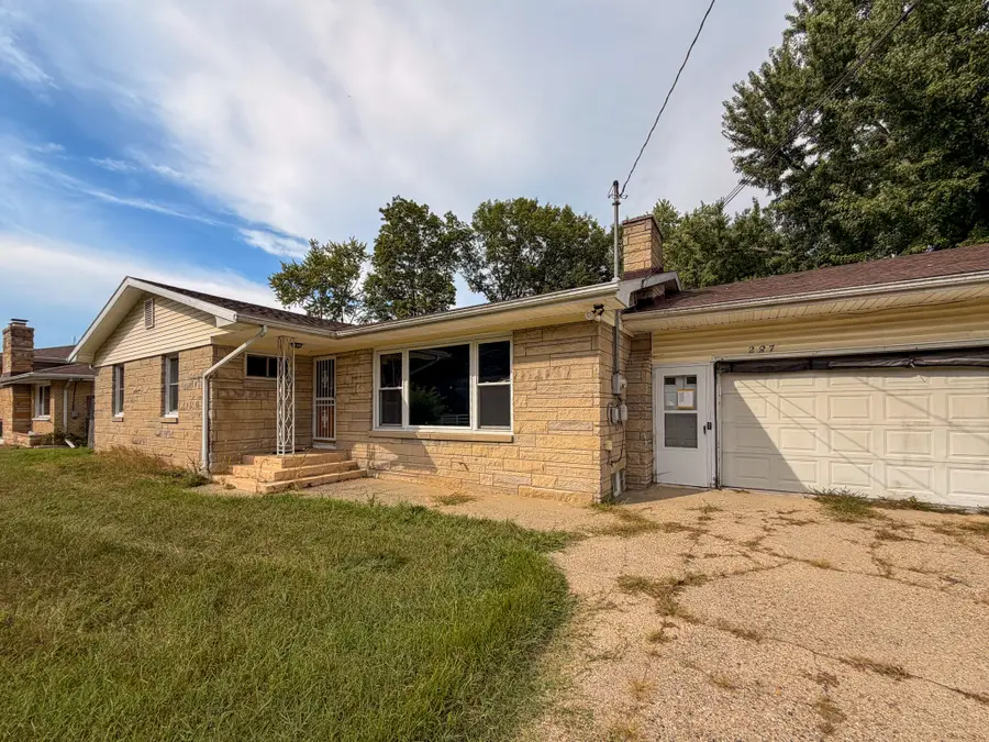 287 Nickerson Avenue, Fair Plain, MI 49022 - #3