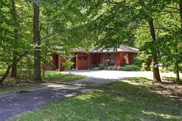 05100 Beechwood Lane Unit: 26, SouthHaven, MI 49090