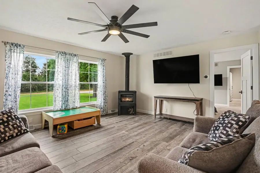 1822 Thomson Road, Niles, MI 49120 - #3