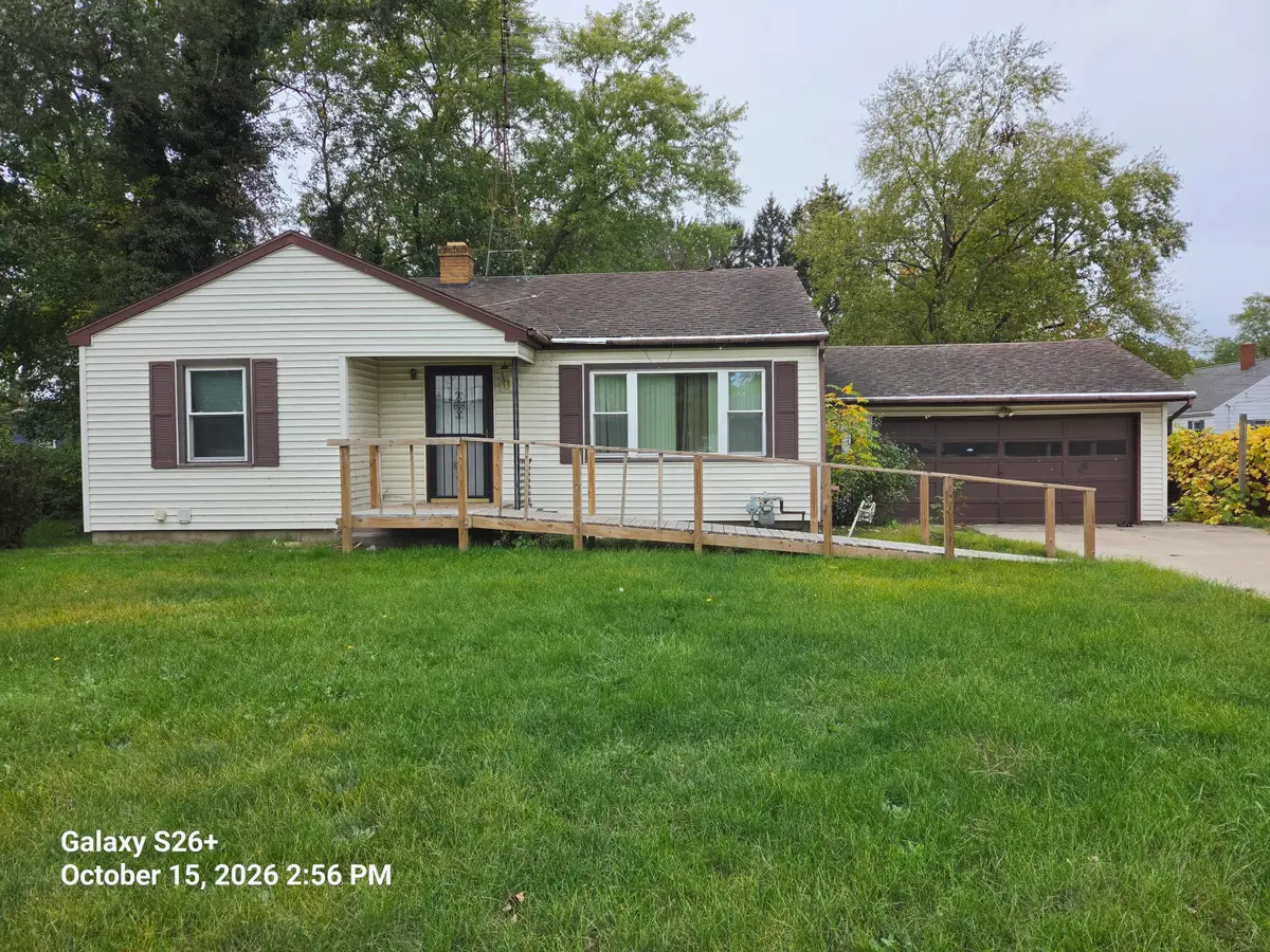 1858 Broadway, Fair Plain, MI 49022 - #1