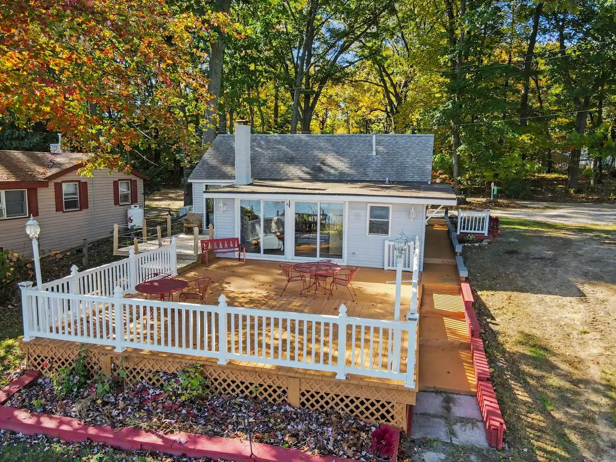 9143 Burda Drive, Columbia, MI 49056 - #1