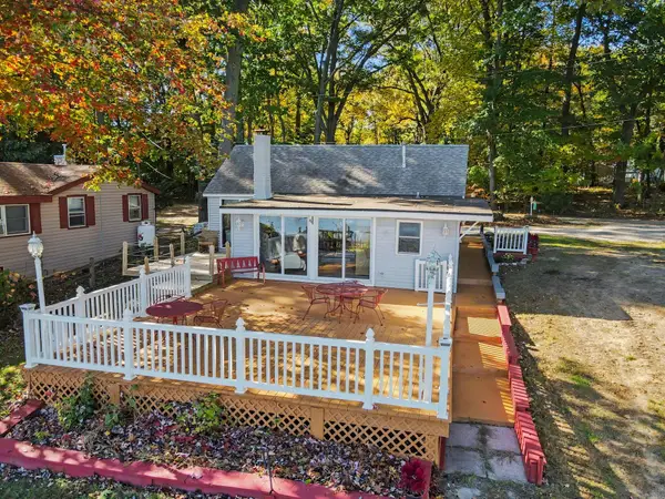 9143 Burda Drive, GrandJunction, MI 49056