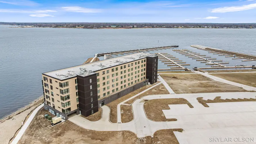 901 Adelaide Circle Unit: 405, Muskegon, MI 49441 - #3