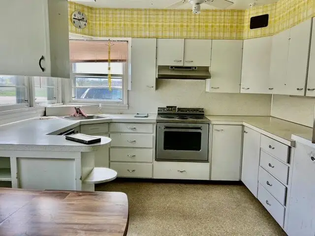 Address Withheld By Seller, Norton Shores, MI 49444 - #3