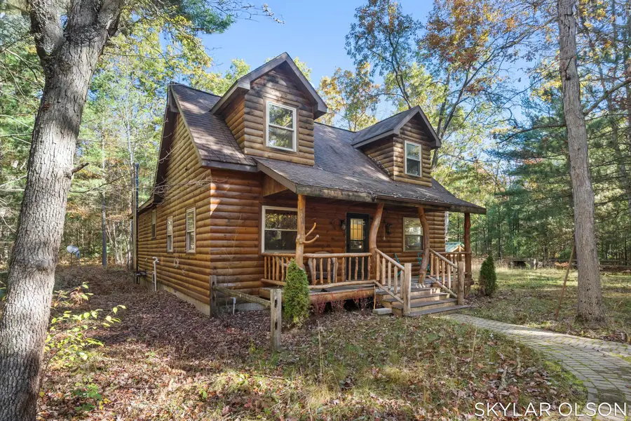 10711 N Tuttle Road, Free Soil, MI 49411 - #3