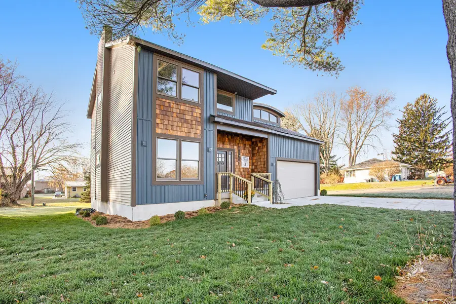 1032 Arlington Avenue, Grand Haven, MI 49417 - #2
