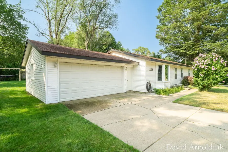 1794 Vans Boulevard, Holland, MI 49423 - #2