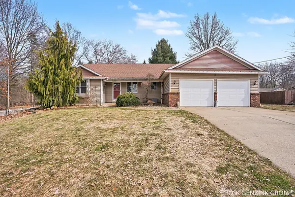 6260 Pine Crest Drive, Zeeland, MI 49464