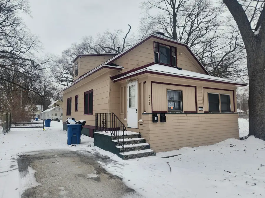 2828 7th Street, Muskegon Heights, MI 49444 - #2