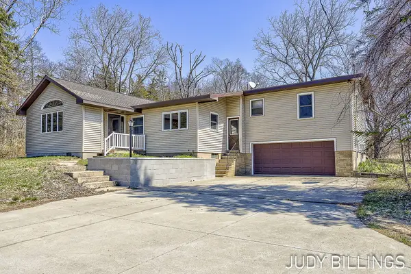 1501 68th Street, Fennville, MI 49408