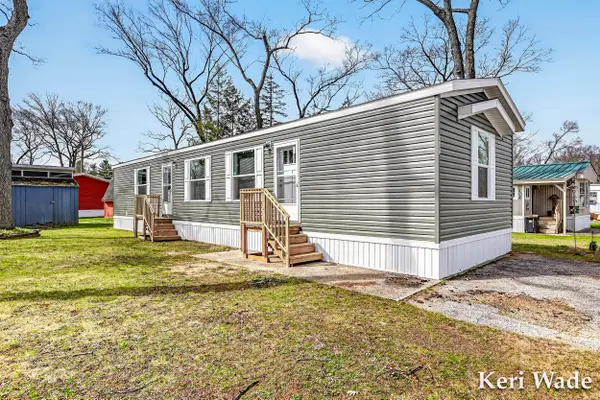 3521 Spruce Street, TwinLake, MI 49457