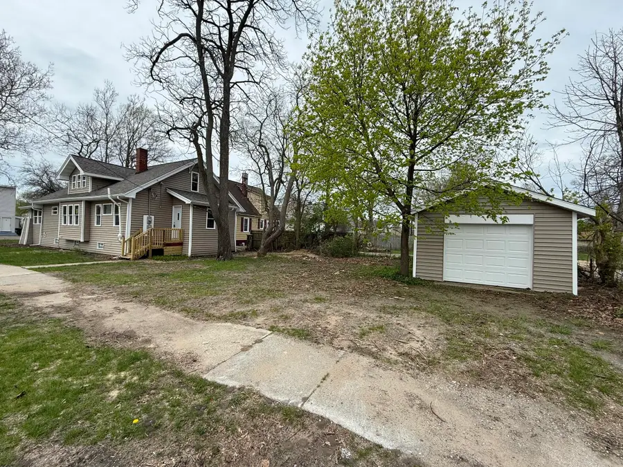 462 Catawba Avenue, Muskegon, MI 49442 - #3
