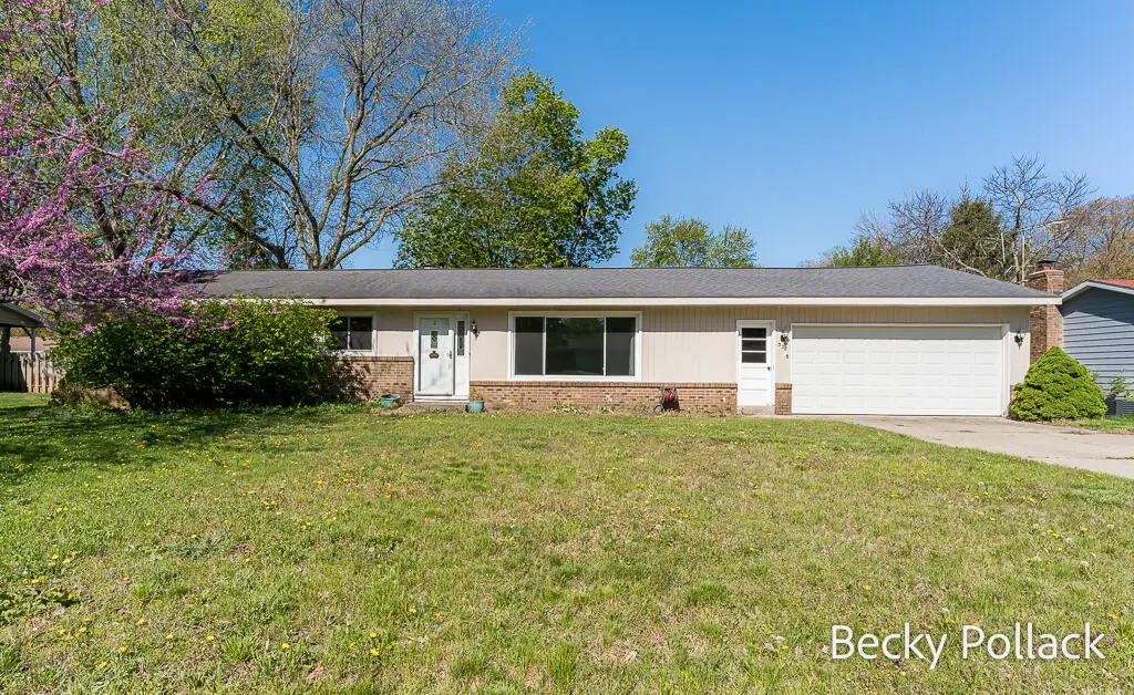 338 N 145th Avenue, Holland, MI 49424 - #1