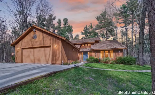 848 Scenic Drive, Muskegon, MI 49445