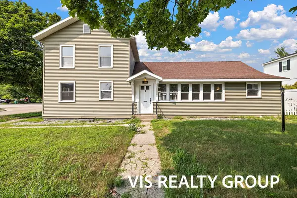 103 E Savidge Street, SpringLake, MI 49456