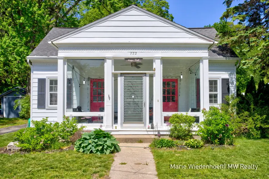 722 Lake Street, Saugatuck, MI 49453 - #2