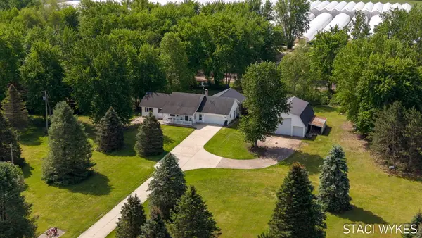 2550 Ranchland Drive SW, ByronCenter, MI 49315