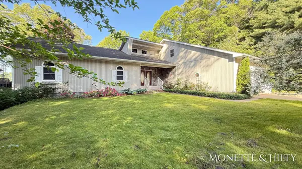 2550 Cove Road, TwinLake, MI 49457